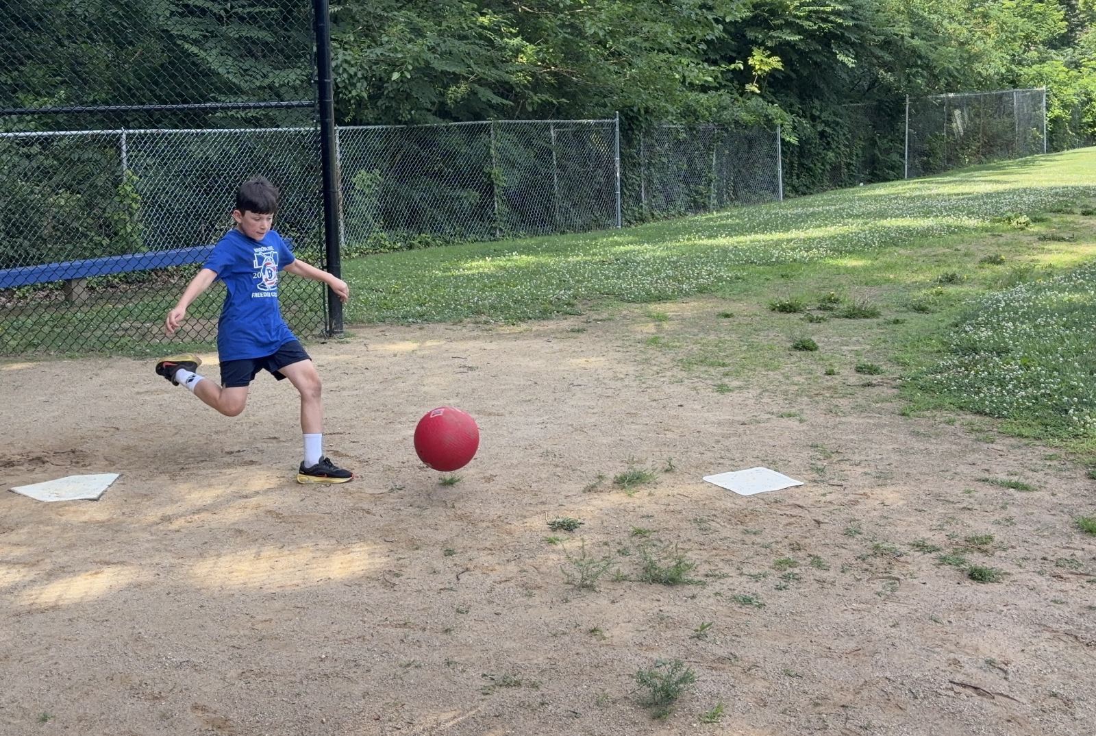 This is how you teach proper hitting form