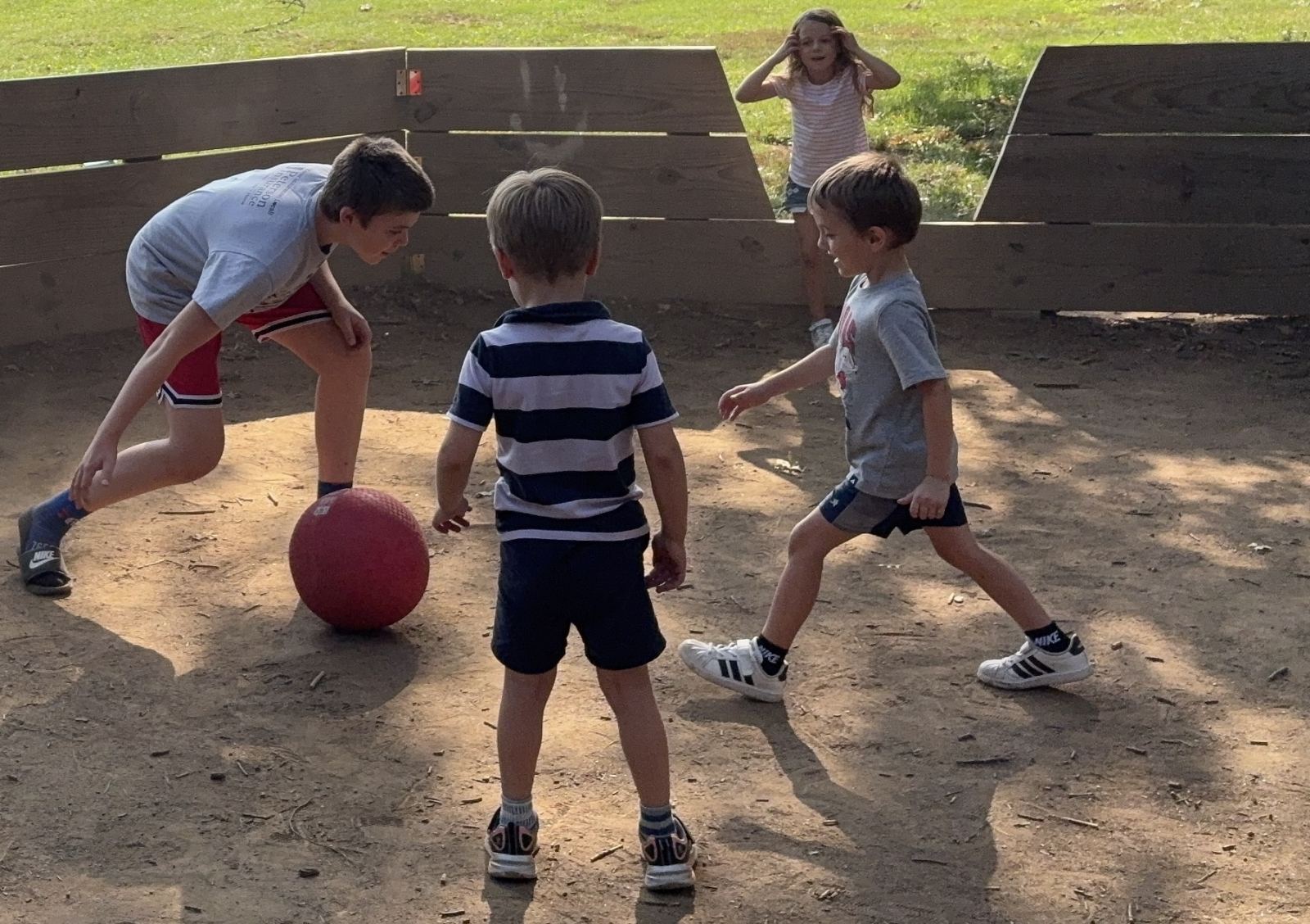Ellis picking on little kids. Classic Ellis.